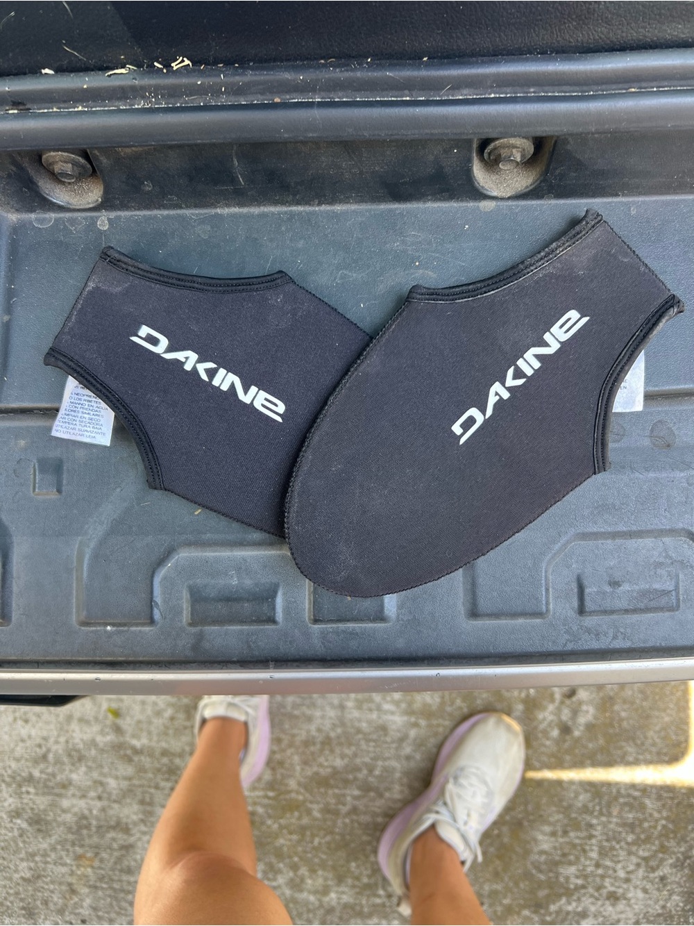 Dakine Black Neoprene Slip-On Booties